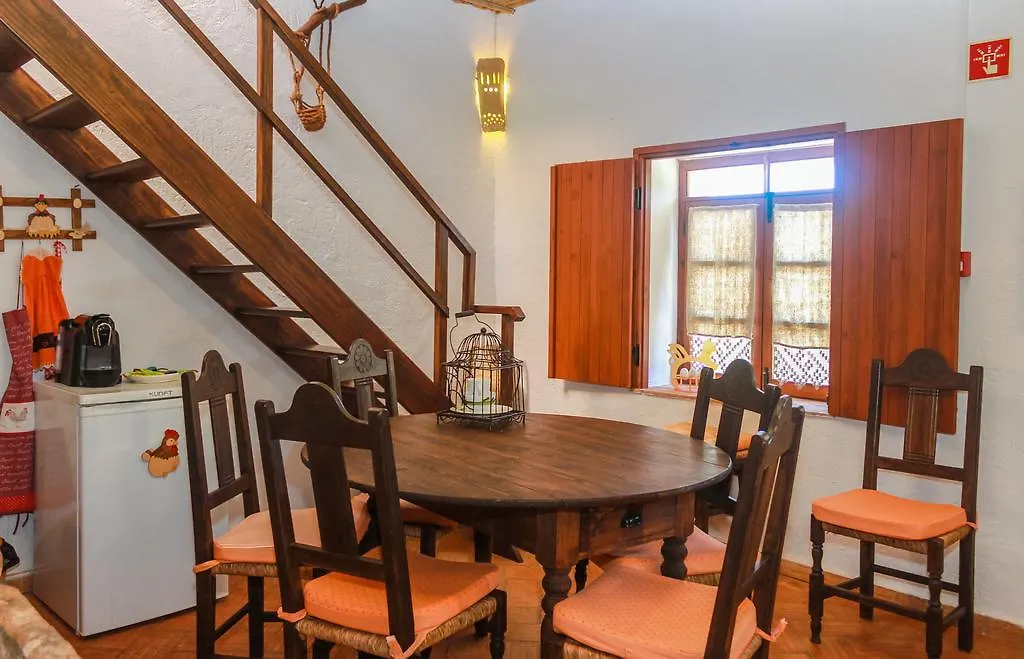 Pensjonat Casa Da Tita Salir Portugalia