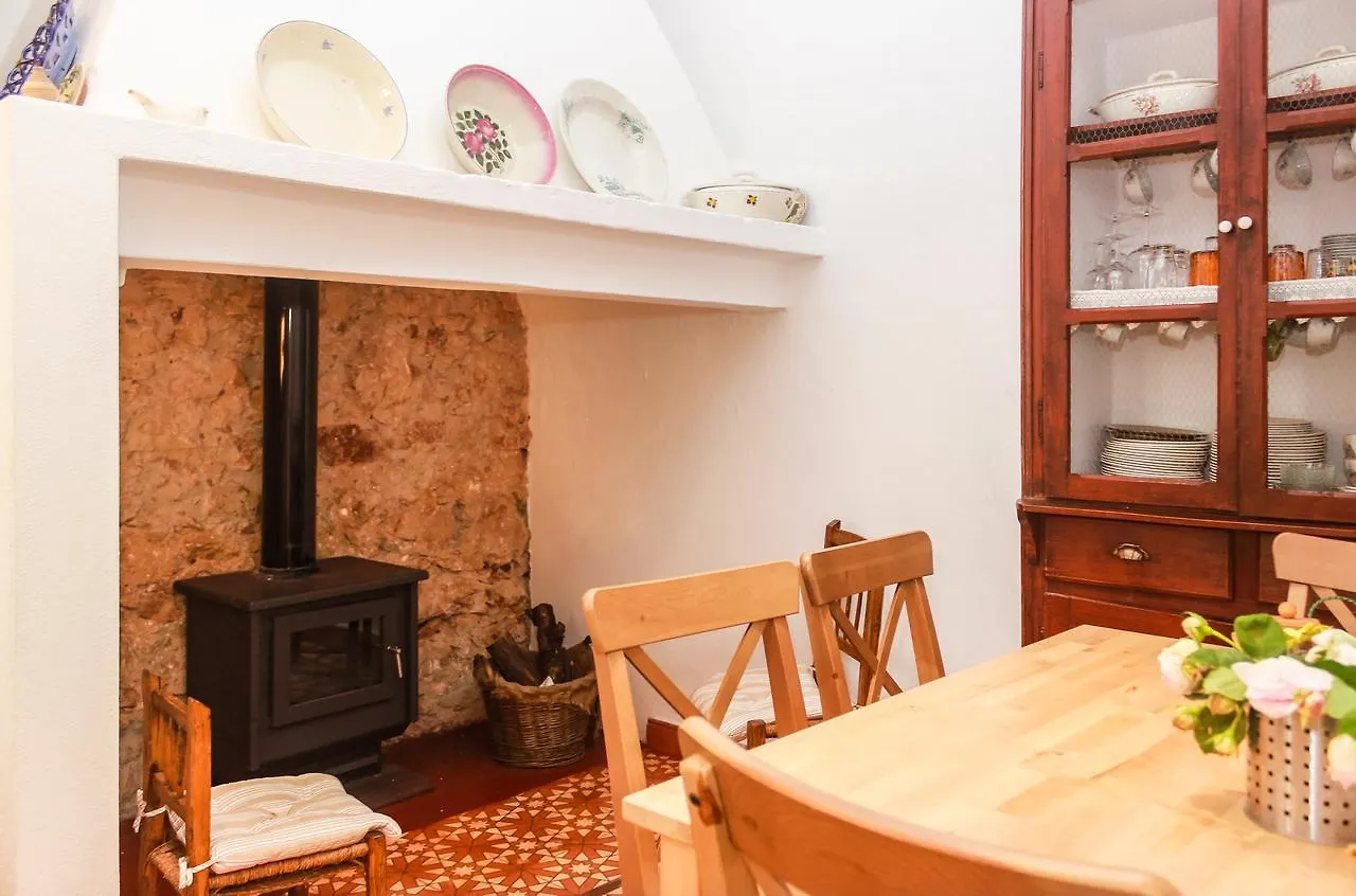 Salir Casa Da Tita旅馆 0*,